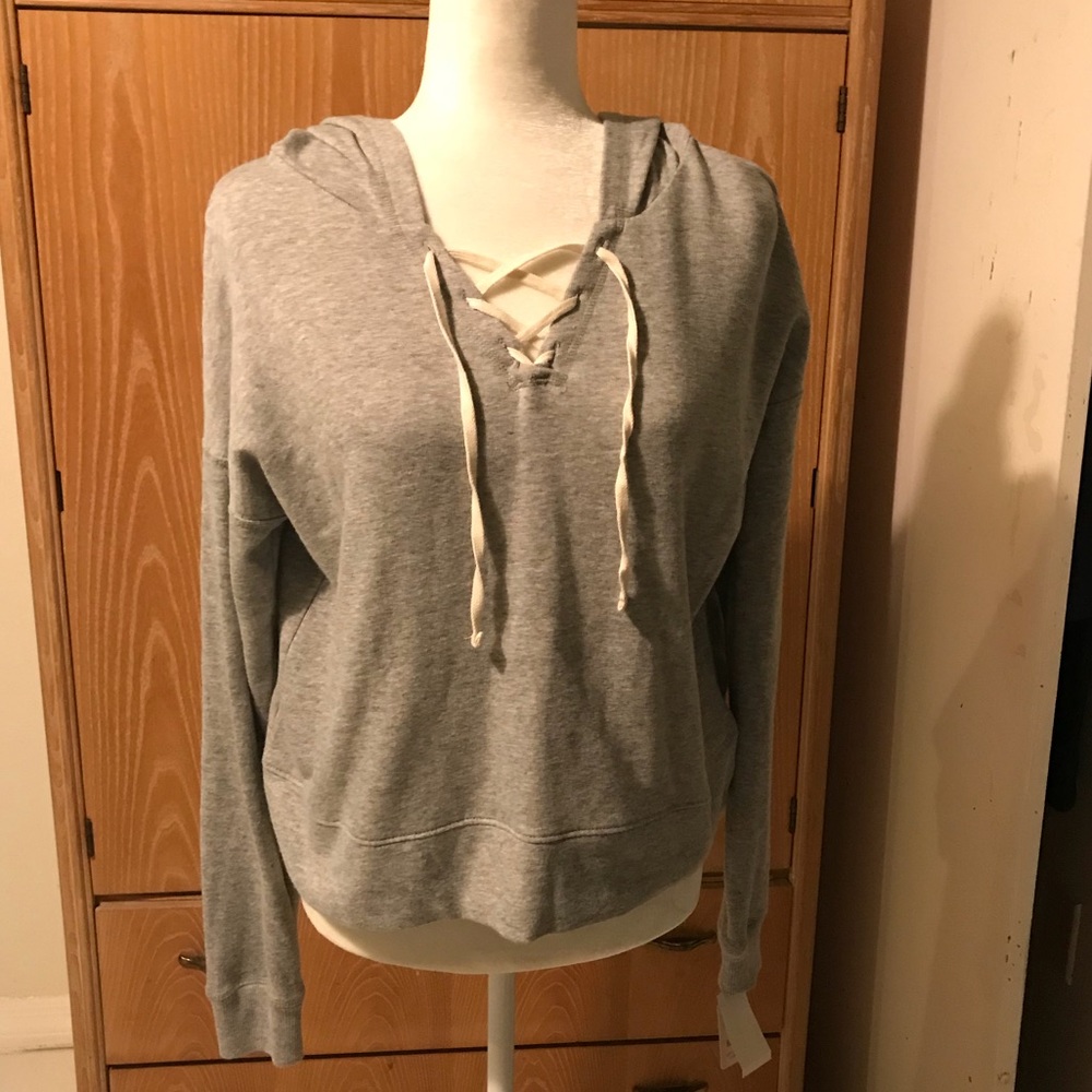 The lounge Life - NWT Jr Cropped Lace-Up Hoodie - Picture 2 of 6